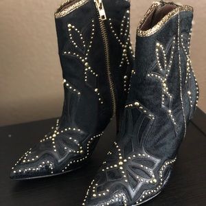 Donald J Pliner- Black  Booties